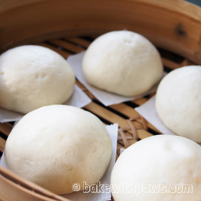 Kucai Pau (Chive Steamed Buns)