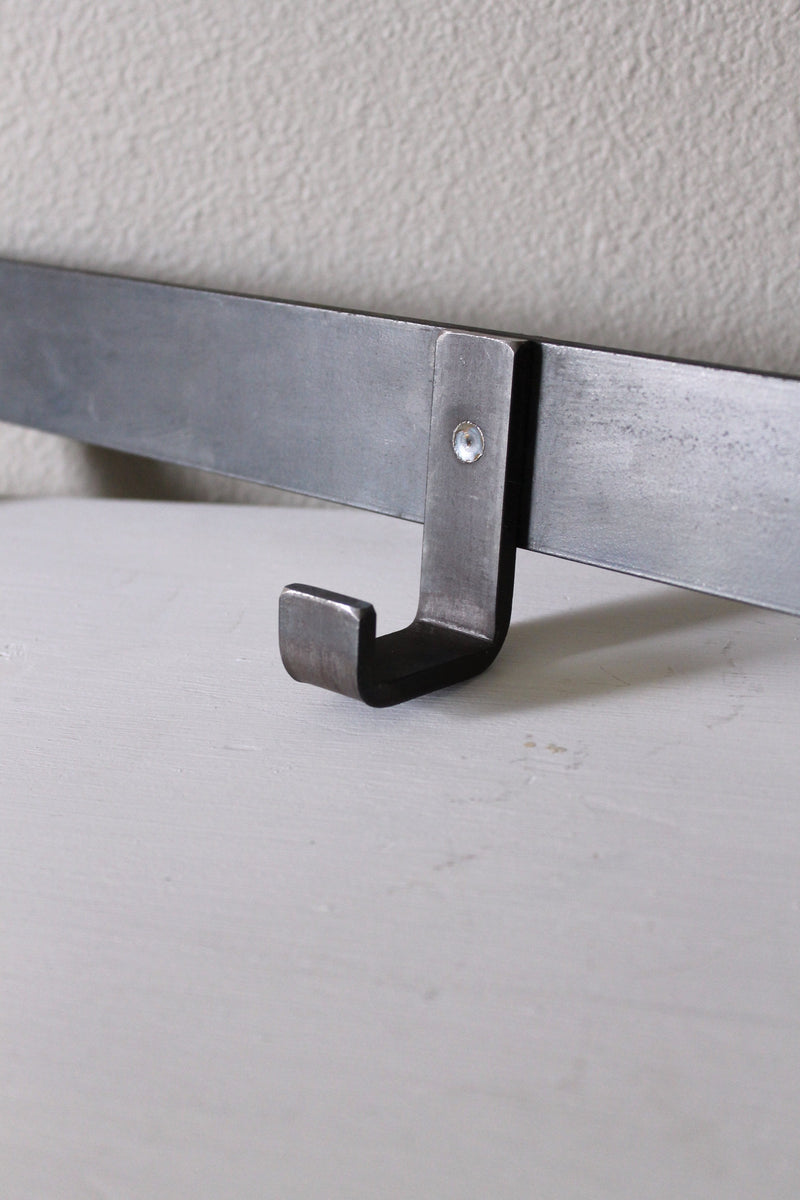 Metal Hook Rack – Venagredos